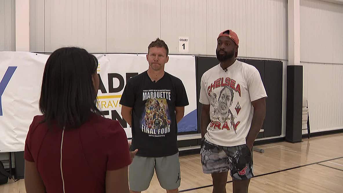 Wade, Diener literacy efforts give back